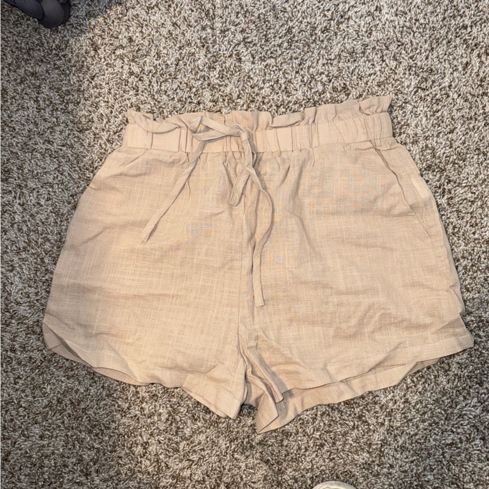 Khaki Shorts (M)